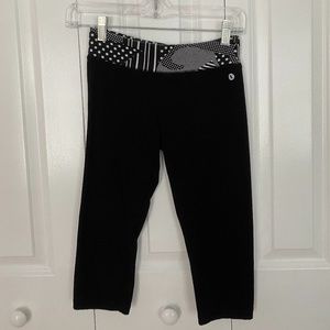 Black Capri Activewear